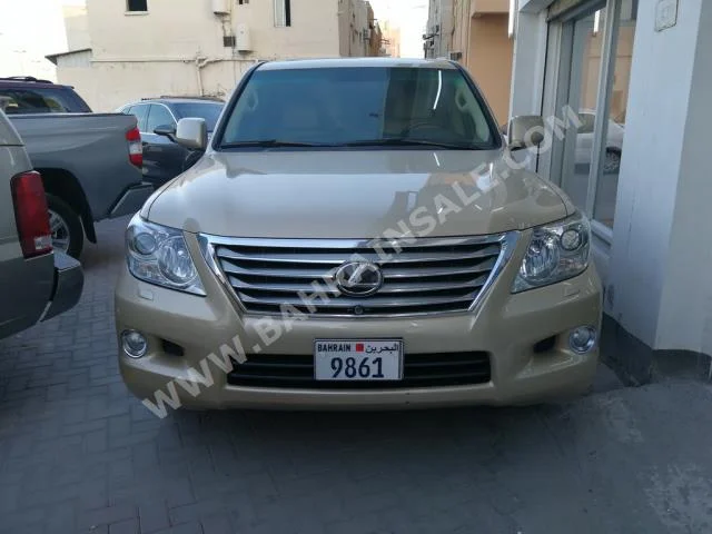 Lexus  LX  570  2009  SUV  Automatic  8  170,000  4WD  Gold  Gasoline