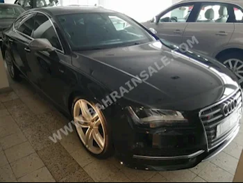 Audi  A7  3.0 T-Quattro  2014  Sedan  Automatic  8  53,000  RWD  Black  Gasoline
