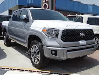 Toyota  Tundra  Platinum  2018  Pick Up  Automatic  8  0  4WD  Silver  Gasoline