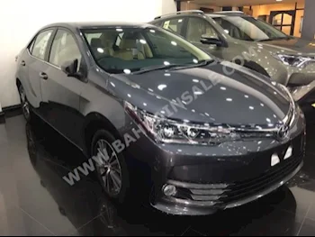 Toyota  Corolla  GLI  2018  Sedan  Automatic  4  0  FWD  Gray  Gasoline