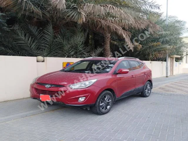 هيونداي  تكسن  2015  اس يو في  اتوماتك  4  68,000  دفع رباعي  أحمر  بنزين
