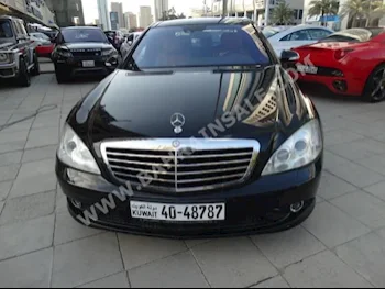 مرسيدس - بنز  اس - كلاس  500  2009  سيدان  اتوماتك  8  67,000  دفع خلفي  أسود  بنزين
