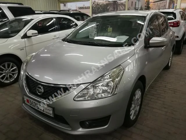 نيسان  تيدا  2011  سيدان  اتوماتك  4  64,000  دفع أمامي  فضي  بنزين