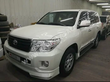 Toyota  Land Cruiser  G  2015  SUV  Automatic  6  64,000  4WD  White  Gasoline