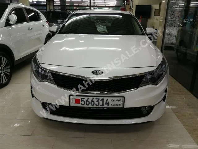 Kia  Optima  2016  Sedan  Automatic  4  19,000  FWD  White  Gasoline