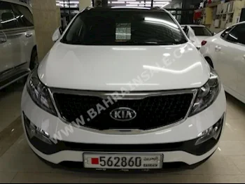 Kia  Sportage  2016  SUV  Automatic  4  40,000  FWD  White  Gasoline