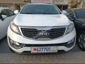 Kia  Sportage  2014  SUV  Automatic  4  75,000  RWD  White  Gasoline