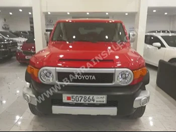 تويوتا إف جي كروزر 2015 اس يو في اتوماتك 6 106,000 دفع رباعي أحمر بنزين
