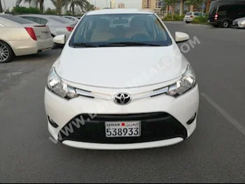 Toyota  Yaris  2016  Sedan  Automatic  4  20,000  FWD  Pearl  Gasoline