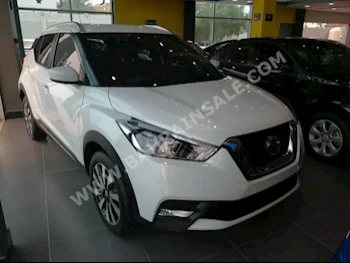 Nissan  kicks  2017  SUV  Automatic  4  0  FWD  White  Gasoline