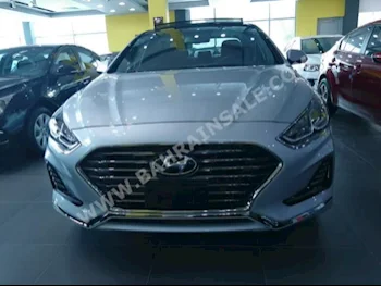 Hyundai  Sonata  2018  Sedan  Automatic  4  0  FWD  Silver  Gasoline