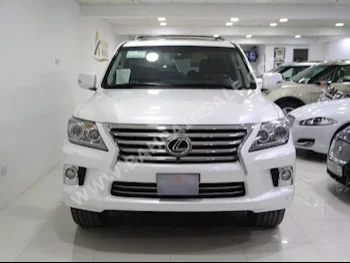 Lexus  LX  570  2012  SUV  Automatic  8  15,000  4WD  White  Gasoline