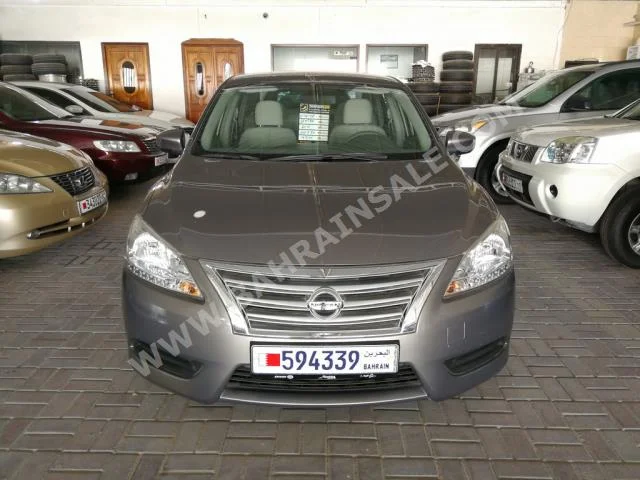 Nissan  Sentra  2016  Sedan  Automatic  4  24,000  FWD  Gray  Gasoline