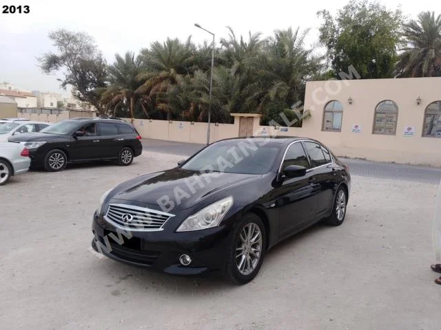 انفنيتي  جي  25  2013  سيدان  اتوماتك  6  42,000  دفع خلفي  أسود  بنزين