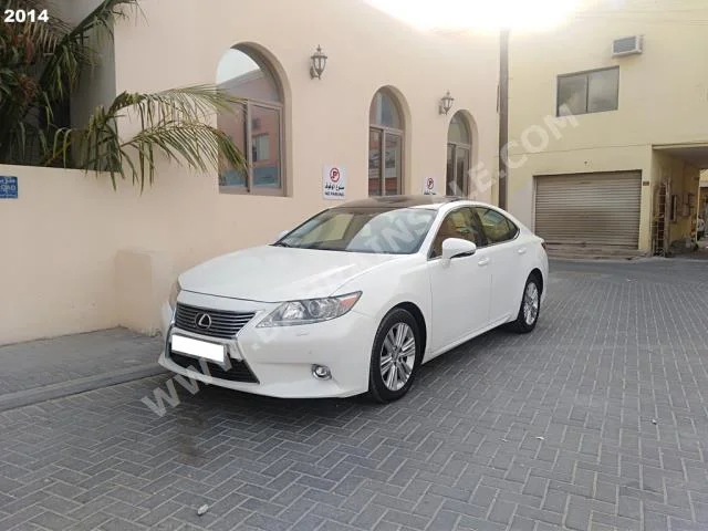 لكزس  اي اس  350  2014  سيدان  اتوماتك  6  74,000  دفع خلفي  أبيض  بنزين