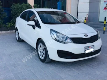 Kia  Rio  2017  Hatchback  Automatic  4  15,000  FWD  White  Gasoline
