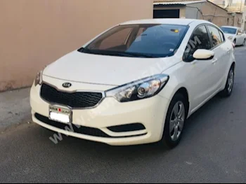 Kia  Cerato  2016  Sedan  Automatic  4  35,000  FWD  White  Gasoline
