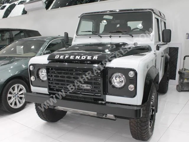 Land Rover  Defender  110  2016  SUV  Automatic  8  0  RWD  White  Gasoline