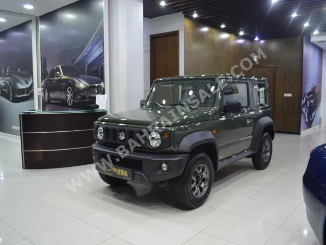 سوزوكي  جمني  2021  اس يو في  اتوماتك  4  0  دفع رباعي  أخضر  بنزين