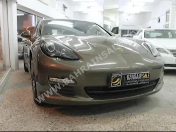 Porsche  Panamera  S  2011  Sedan  Automatic  8  78,000  RWD  Bronze  Gasoline