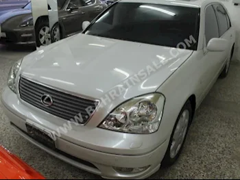 Lexus  LS  430  2002  Sedan  Automatic  8  180,000  RWD  Pearl  Gasoline