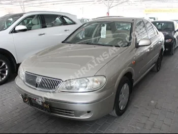 Nissan  Sunny  2005  Sedan  Automatic  4  136,000  FWD  Gold  Gasoline