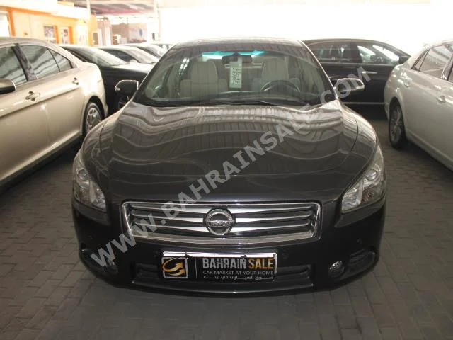 Nissan  Maxima  2012  Sedan  Automatic  6  75,000  FWD  Gray  Gasoline