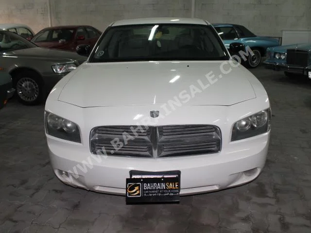 Dodge  Charger  RT  2007  Sedan  Automatic  8  130,000  RWD  White  Gasoline