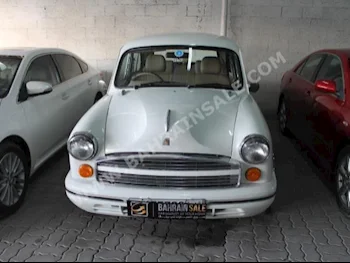 Ambassador  Hindustan Ambassador  2008  Classic  Manual  4  1,000  RWD  White  Gasoline
