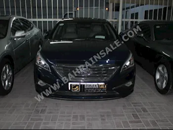 Hyundai  Sonata  2016  Sedan  Automatic  4  32,000  FWD  Dark Blue  Gasoline