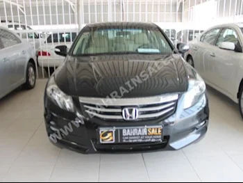 هوندا  اكورد  2012  سيدان  اتوماتك  4  76,000  دفع أمامي  أسود  بنزين