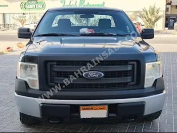 فورد  أف  150  2013  بيكب  اتوماتك  8  145  دفع خلفي  أخضر عشبي  بنزين