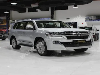 Toyota  Land Cruiser  GXR  2021  SUV  Automatic  8  0  4WD  Silver  Gasoline
