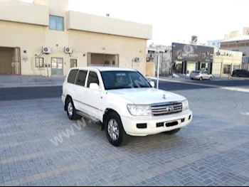 تويوتا  لاند كروزر  جي اكس  2007  اس يو في  اتوماتك  6  232,000  دفع رباعي  أبيض  بنزين