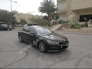 بي ام دبليو  الفئة - السابعة  750 Li  2016  سيدان  اتوماتك  8  75,600  دفع خلفي  أسود  بنزين
