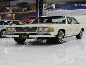 Ford  Classic  1989  Sedan  Manual  8  52,000  RWD  Beige  Gasoline