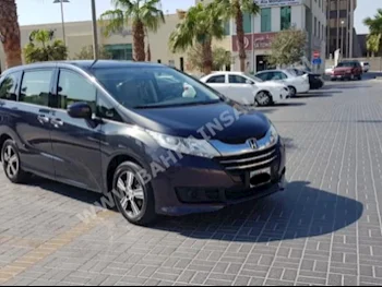 هوندا  أوديسي  2015  اس يو في  اتوماتك  4  122,100  دفع خلفي  رمادي  بنزين