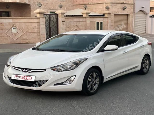 Hyundai  Elantra  2015  Sedan  Automatic  4  100,000  FWD  White  Gasoline