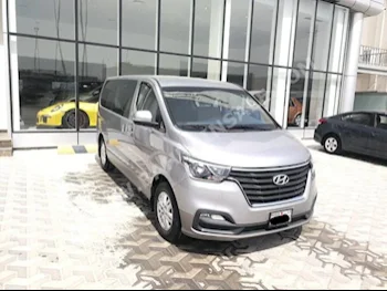 هيونداي  أتش1  2019  فان \ باص  اتوماتك  4  33,500  دفع أمامي  رمادي  بنزين