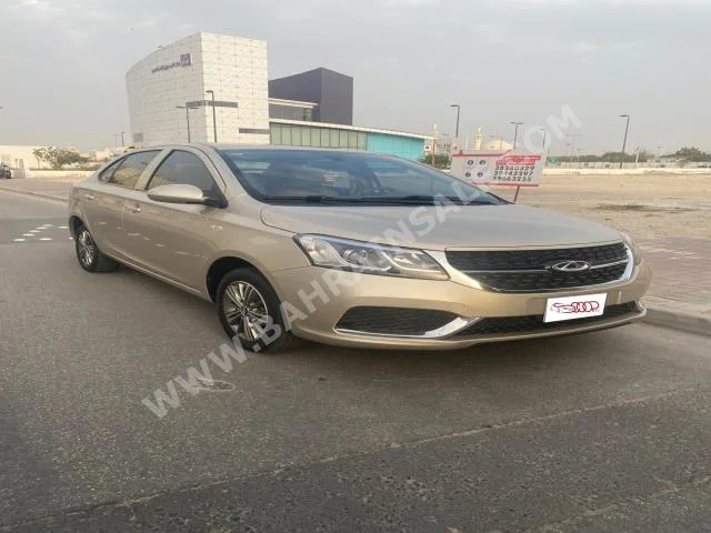 شيري  أريزو 3  2020  سيدان  اتوماتك  4  35,000  دفع أمامي  ذهبي  بنزين