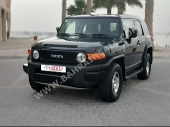 تويوتا إف جي كروزر 2016 سيدان اتوماتك 6 160,000 دفع رباعي أسود بنزين