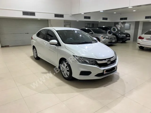 هوندا  سيتي  2018  سيدان  اتوماتك  4  42,200  دفع أمامي  أبيض  بنزين