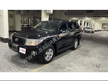 تويوتا  لاند كروزر  جي اكس  2015  فان \ باص  اتوماتك  6  230,000  دفع رباعي  أسود  بنزين