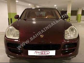 بورش  كيان  اس  2005  هاتشباك  اتوماتك  8  181,000  دفع خلفي  أحمر غامق  بنزين