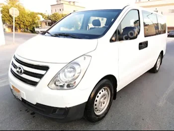 Hyundai  H1  2016  Van / Bus  Manual  4  110,000  RWD  White  Gasoline