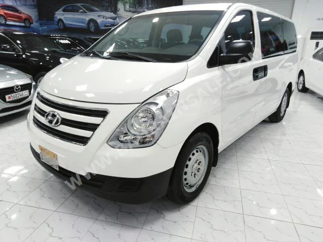 Hyundai  H1  2016  Van / Bus  Manual  4  133,000  RWD  White  Gasoline