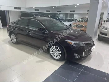 تويوتا  أفالون  لمتيد  2013  سيدان  اتوماتك  6  131,600  دفع خلفي  أحمر  بنزين