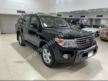 تويوتا  لاند كروزر  في اكس ار  2012  اس يو في  اتوماتك  8  132,500  دفع رباعي  أسود  بنزين