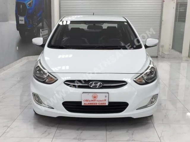 Hyundai  Accent  1.6  2016  Sedan  Automatic  4  100  FWD  White  Gasoline