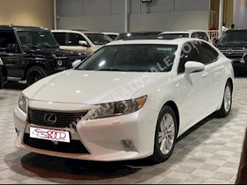 لكزس اي اس 350 2013 سيدان اتوماتك 6 140,000 دفع أمامي أبيض بنزين